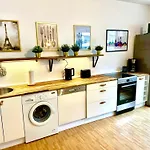 Pempelfort, zentral, Balkon, zu Fuß zur Kö&Stadt, Netflix