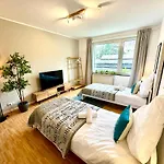 Pempelfort, Zentral, Balkon, Zu Fuss Zur Koe & Stadt, Netflix Appartement Düsseldorf